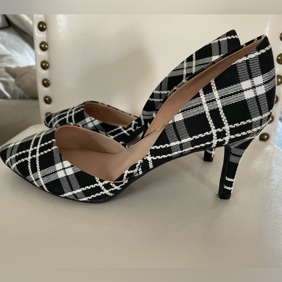 NWT- Bandolino D’Orsay profile black plaid pointed toe Grenow pumps - Picture 3 of 7